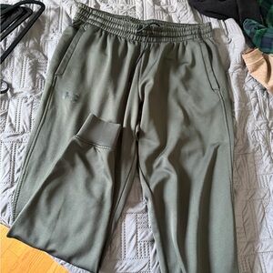 Under Armour Men's Sage Green Joggers